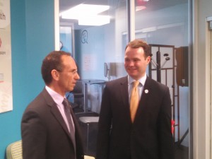 ישראל ב ספרינגפילד? Consul Yaakov and Senator Lesser. (WMassP&I)