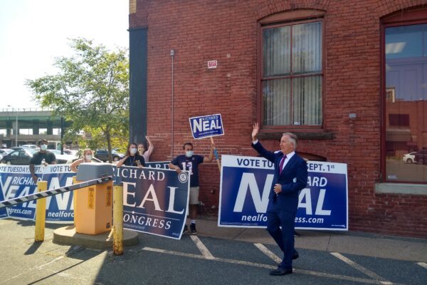 Richard Neal